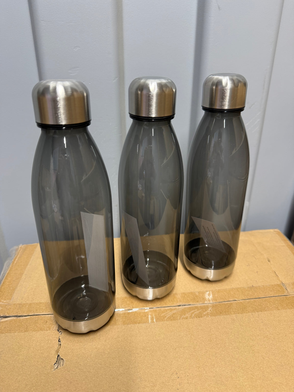 700mL Water Bottles Job Lot Wholesale 36 Bottles Black/ Chrome Lids