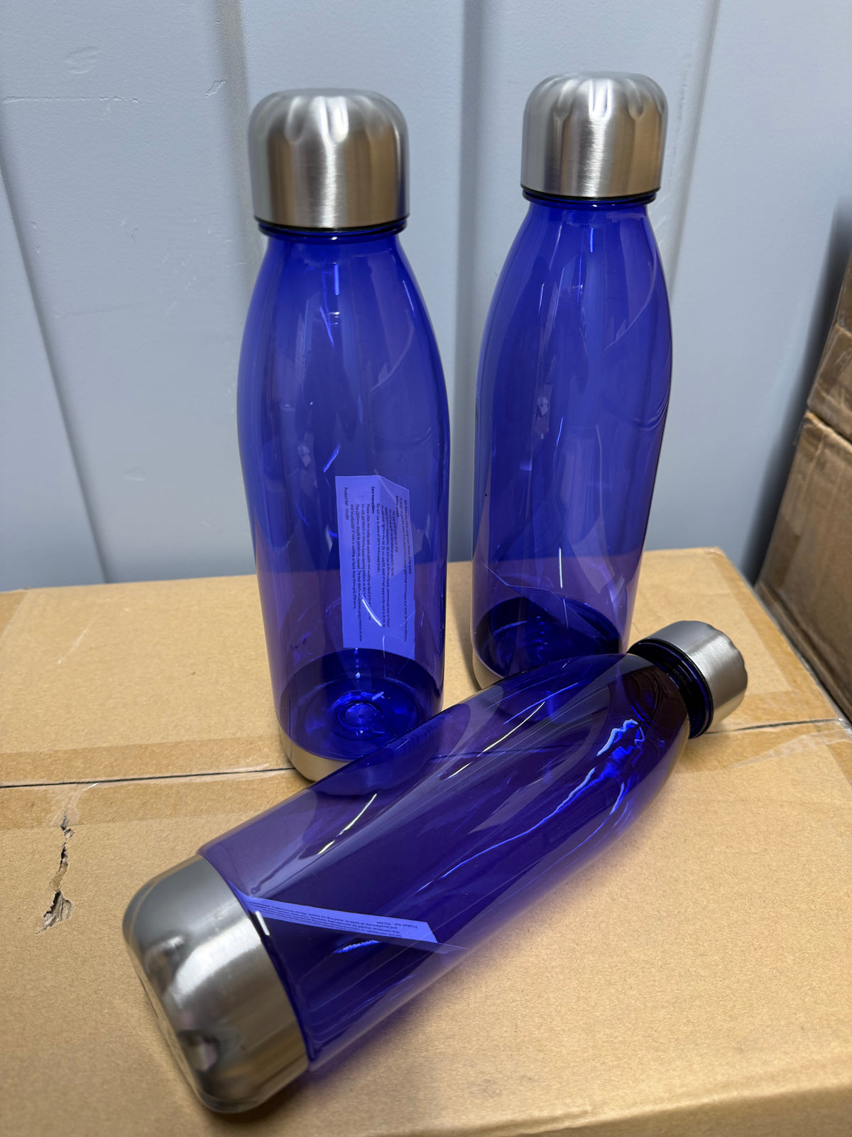 3 x plastic 700ml water bottles with chrome screw lids