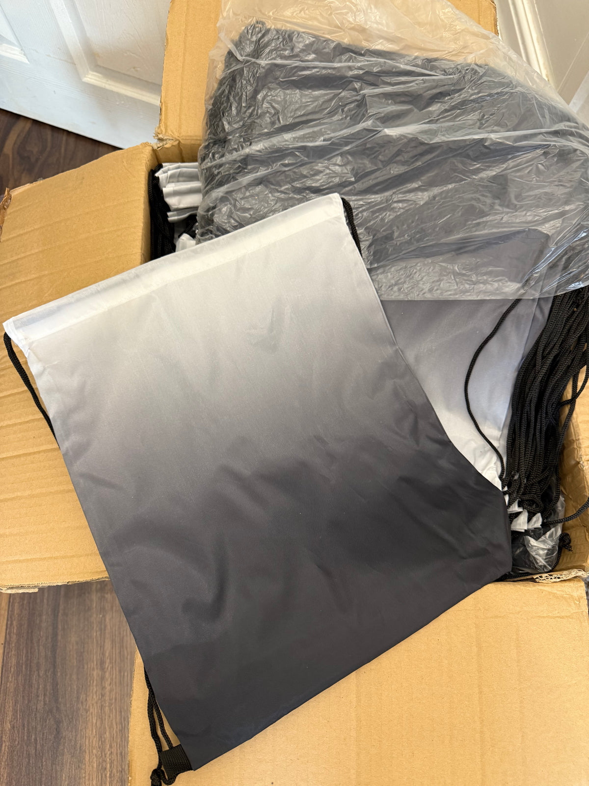 Pack of 20 ombré polyester drawstring bags 34x41cm