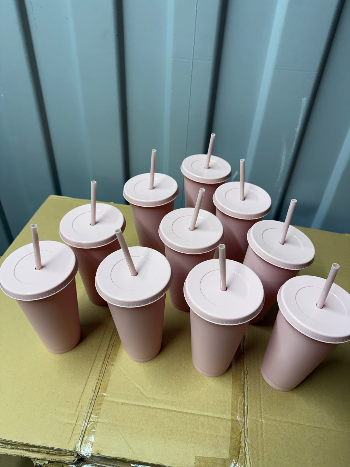 40 Pink Cold Cups & Lid & Straw best quality and perfect to personalise