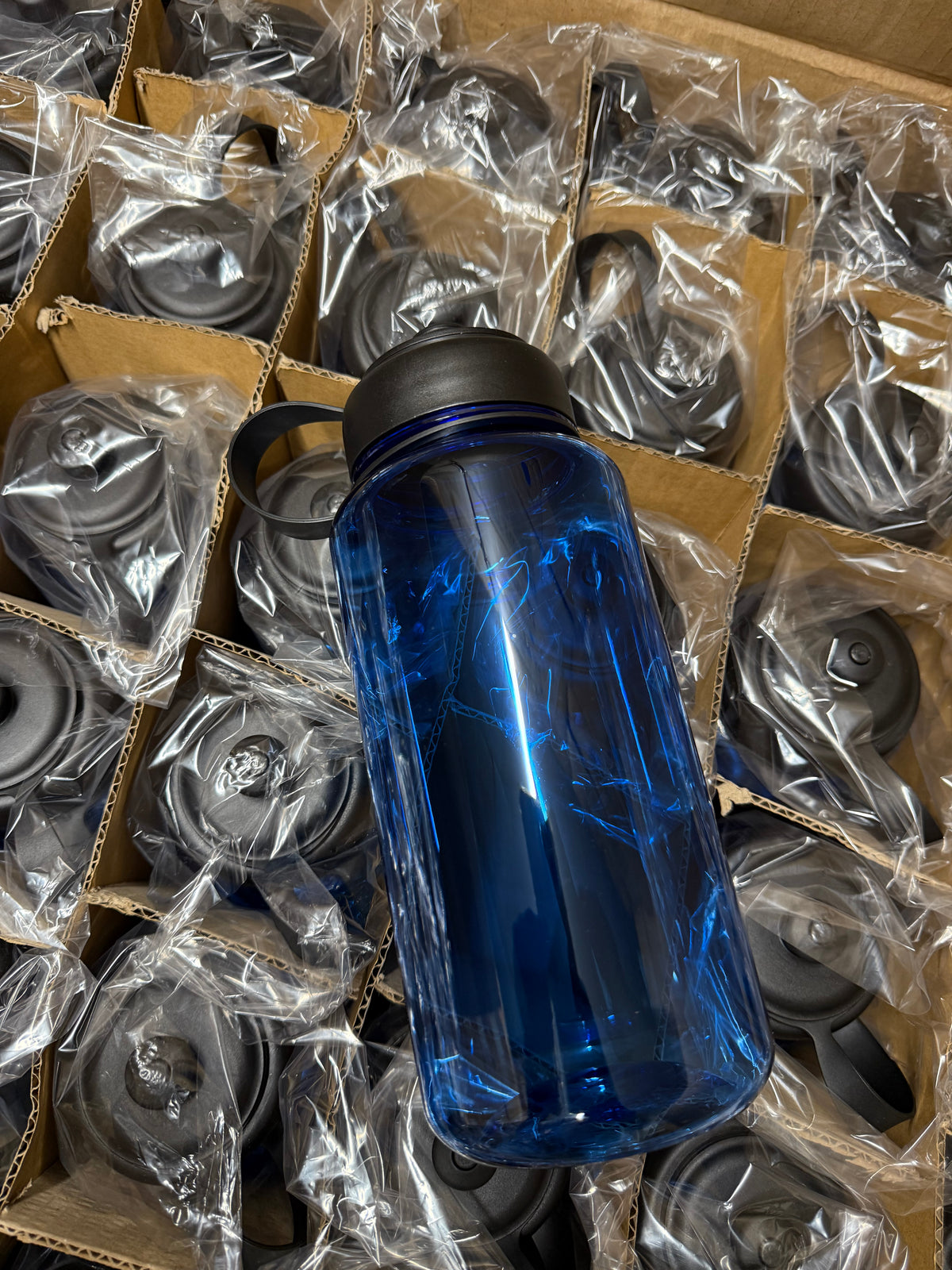 Wholesale Joblot Box Of 36 1L Blue Vancouver Water Bottles