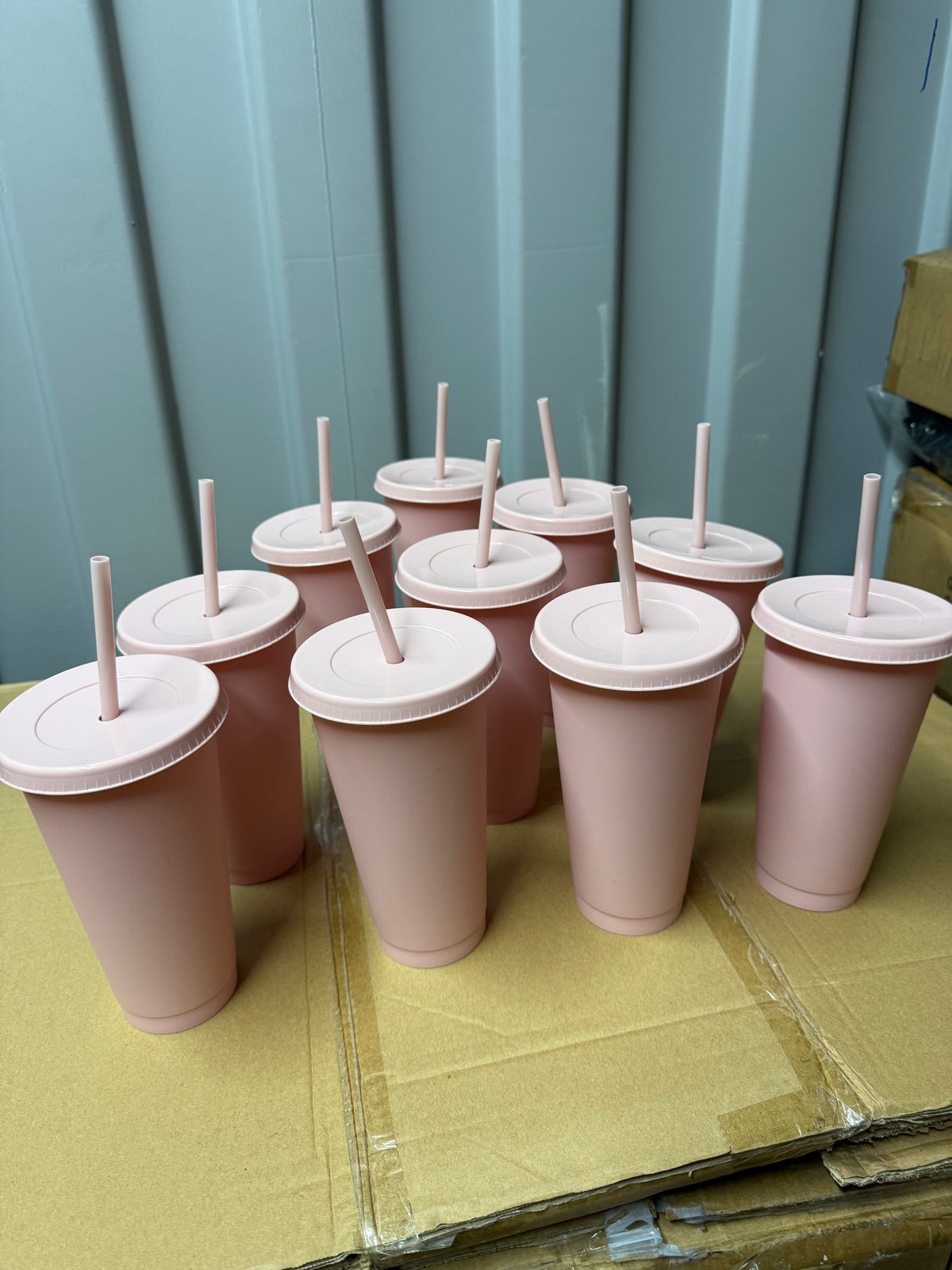 40 Pink Cold Cups & Lid & Straw best quality and perfect to personalise